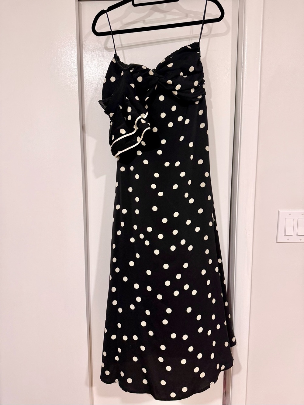One-Shoulder Black Polka Dot Dress
